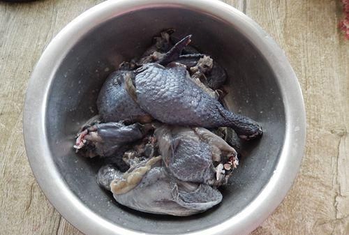 炖鸡怎么炖好吃，黄芪炖鸡汤怎么炖好吃？图14