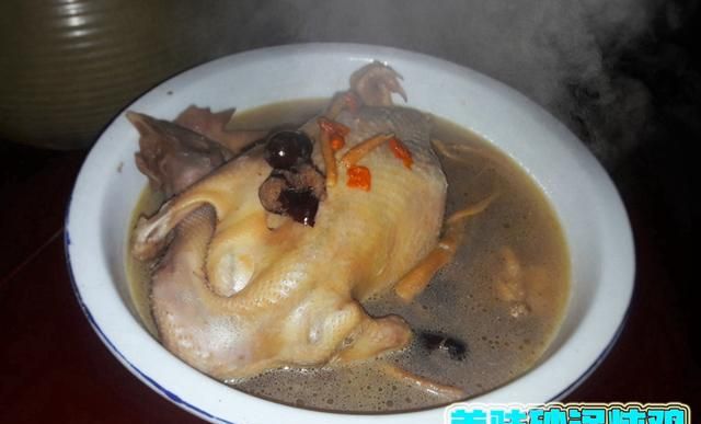 炖鸡怎么炖好吃，黄芪炖鸡汤怎么炖好吃？图4