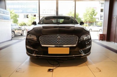 ​解读林肯MKZ：车长近5米配2.0T，定价亲民的豪车，为何不火？