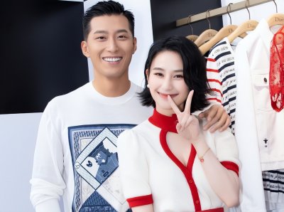 ​何超莲为不当言论发文道歉，却遭众多网友嘲讽：真给赌王丢脸