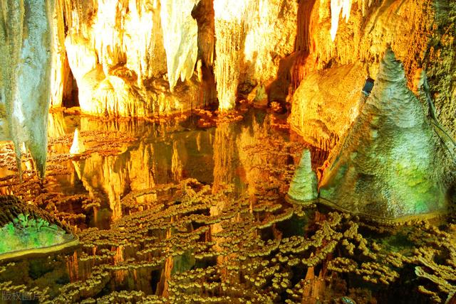 武隆的旅游景点大全最新（重庆武隆旅游景点介绍）(1)