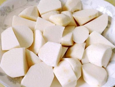 ​剁椒芋头，做法简单美味又营养，大家都爱吃，快来试试吧