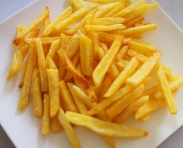 ​薯条的家常做法，做法简单，黄金酥脆，比肯德基买来的还要香