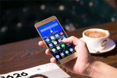 ​1999元金立S6 Pro功能如此强大 友商们开始注意金立了