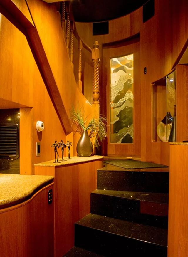 世界上最大最豪华的房车介绍(世界顶级豪华房车图片)-图17