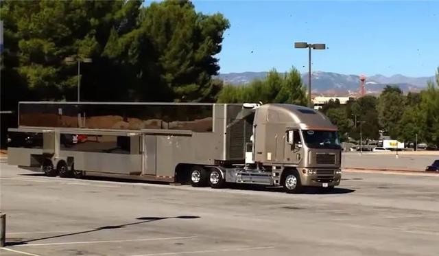 世界上最大最豪华的房车介绍(世界顶级豪华房车图片)-图3