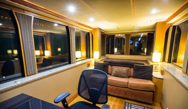 世界上最大最豪华的房车介绍(世界顶级豪华房车图片)-图29