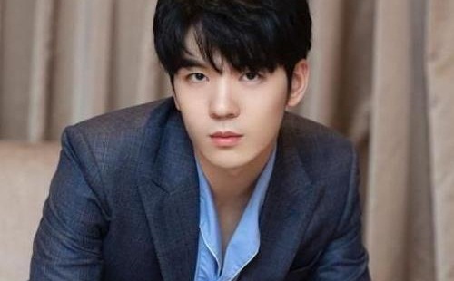 仝卓镜头被打码 