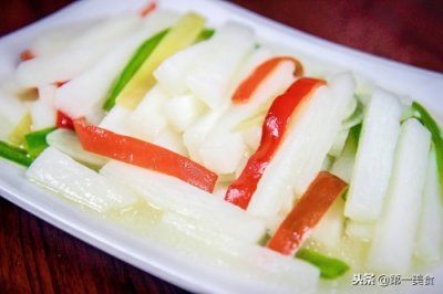 ​厨师长做的清炒山药，清脆爽口不变色，家常简单，几分钟炒一盘