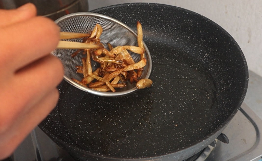 葱油拌面家常做法，我能一周吃5次，真香比饭店的还好吃