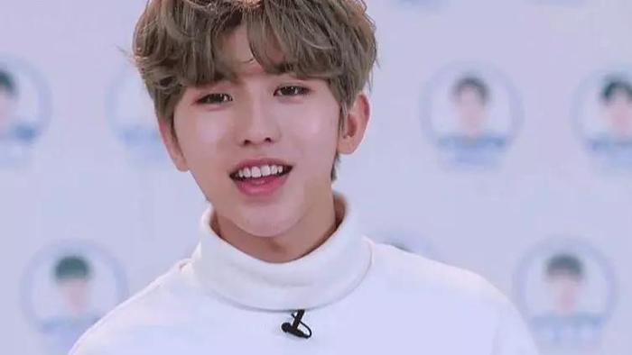 当百分之九成员穿上古装,陈立农垫底,蔡徐坤第三,第一最惊艳!