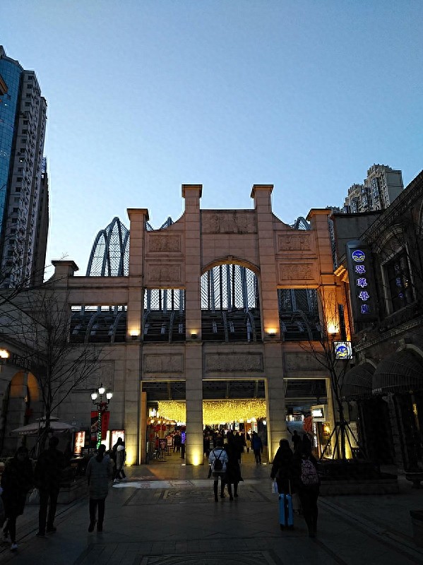 楚河汉街，大武汉的繁华和美（附旅行攻略）