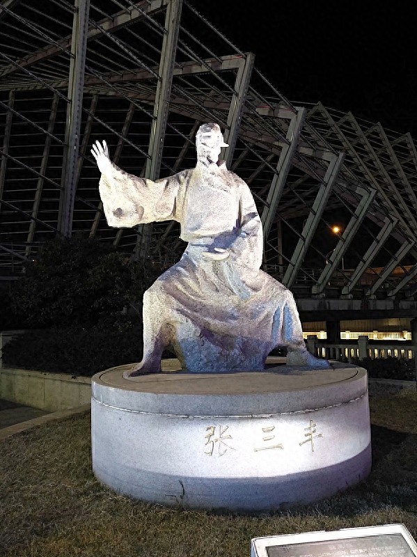 楚河汉街，大武汉的繁华和美（附旅行攻略）