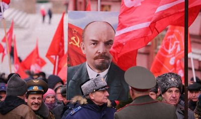 ​久加诺夫：斯大林逝世70周年，打败纳粹有了原子弹，做列宁好学生