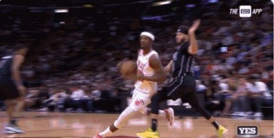 ​杜兰特遭遇右膝内侧副韧带扭伤，骨科专家表示其不会缺席太久