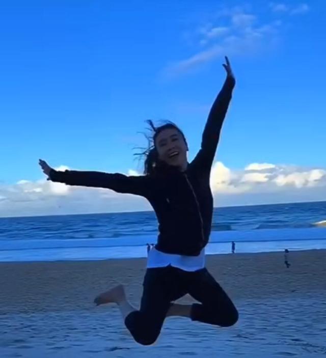 黎姿现状盘点（晒女儿为她准备的惊喜）(2)