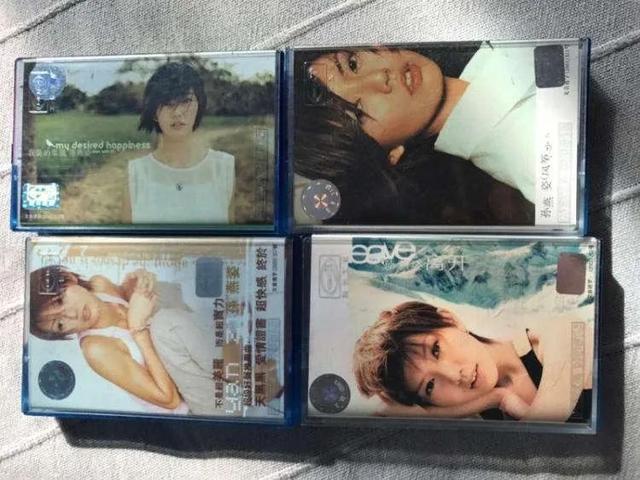 孙燕姿对比周杰伦(那年21岁的周杰伦)(24)