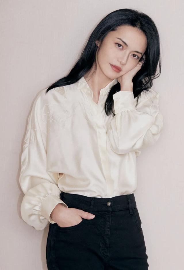 姚晨当年与凌潇肃的爱情故事 姚晨和凌潇肃离婚(1)