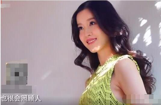 奶茶妹妹章泽天和刘强东相差多少（你为什么嫁给刘强东）(5)