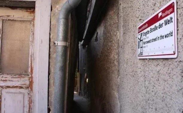 探秘世界上最窄街道 施普罗伊埃尔霍夫街仅31厘米(正在变更窄) 2