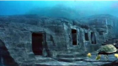 ​揭秘海底围墙之谜，重睡万年前的古城墙_根源没有明