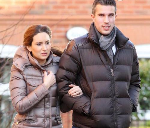 范佩西妻子是谁 范佩西年薪待遇曝光