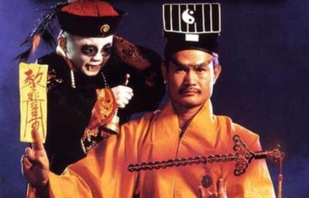 林正英将她捧红，却劝她退圈，邹兆龙也曾发誓要娶她，如今成路人