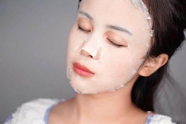 医用面膜能长期使用吗 医用面膜和普通面膜有什么区别 医用面膜能长期使用吗 医用面膜和普通面膜有什么区别