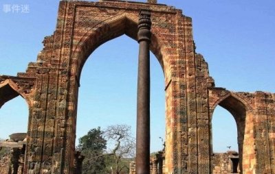 ​印度的千年铁柱 有四千年历史不易生锈(比较神秘)