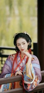 ​原来郑合惠子是单眼皮：自然之美，独具魅力