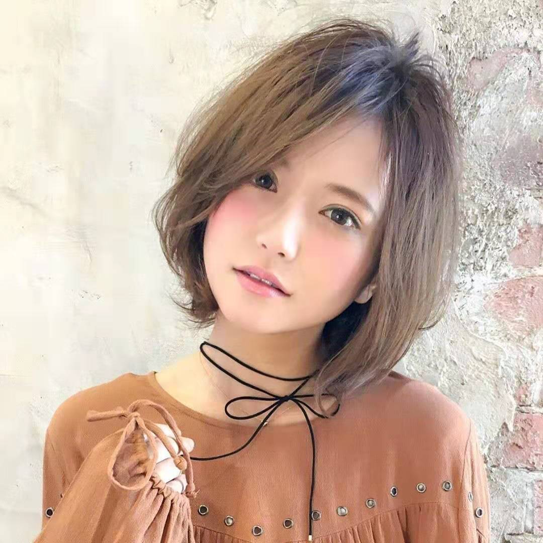 怎么让头发蓬松(分享4个让头发蓬松靓丽的小技巧)