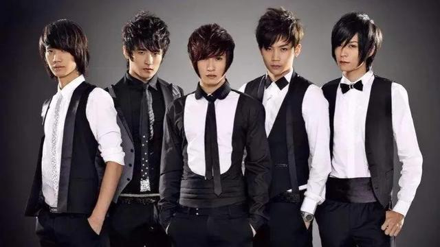 蘑菇屋07届快男是哪一期（07快男蘑菇屋重新相聚）(14)