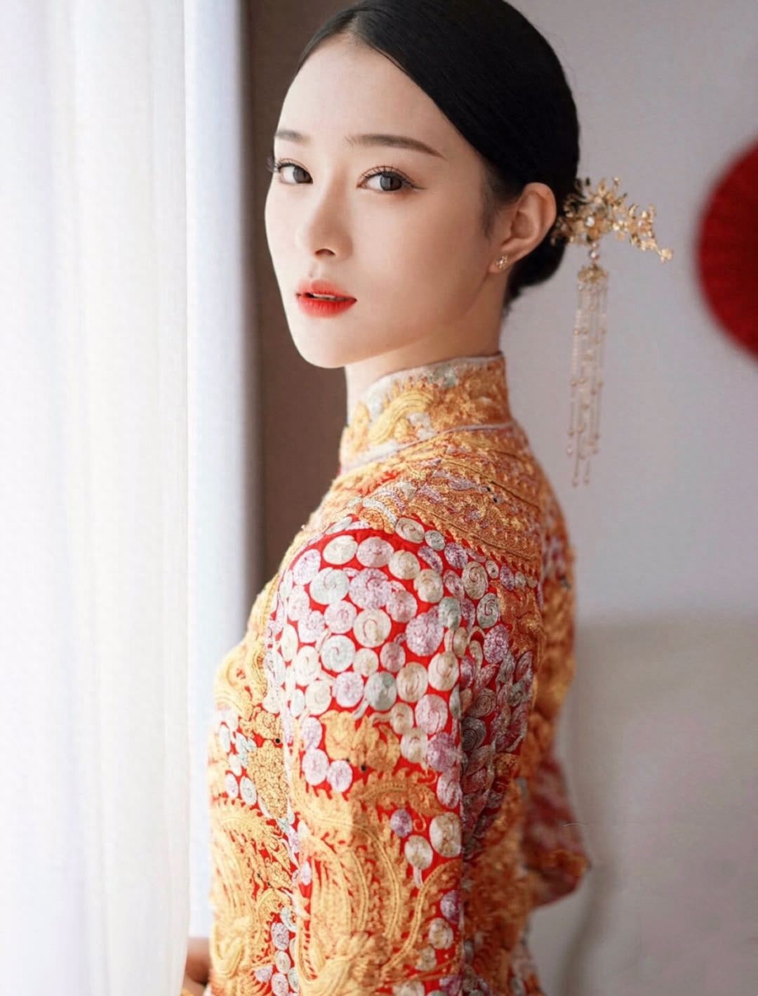 大明朝皇室礼服，中式婚纱王者，这套超美龙凤褂后，是否打动你