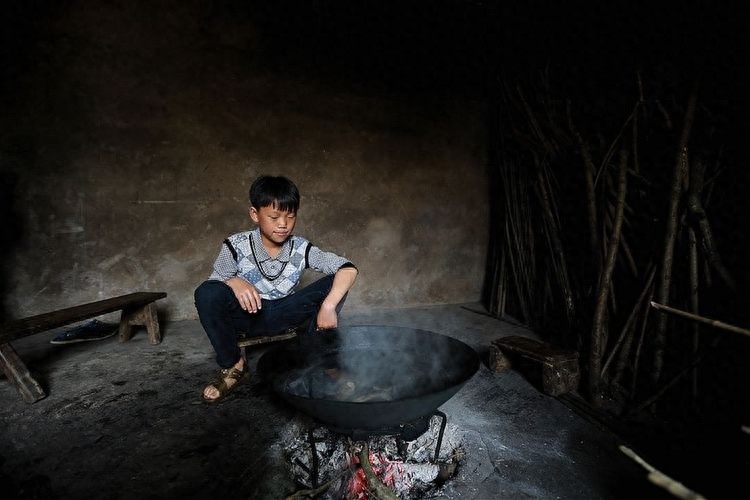 一个喜欢玩火的民族，称自己为火的子孙