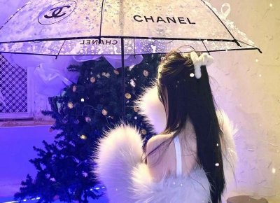 ​跟强势的人在一起很压抑感