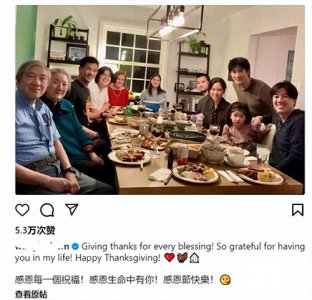​感恩节特别分享，王力宏一家齐聚，父母支持成复出背后温暖力量。