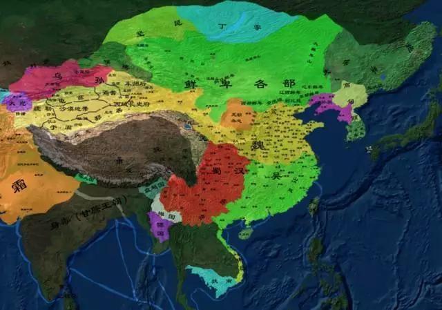 诸葛亮骂死的王朗 正史中给曹丕献了灭蜀吴的最重要一计