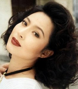 ​傅丽莉：嫁给孙淳36年，64岁坚持丁克，夫妻俩花60万养只狗当儿子