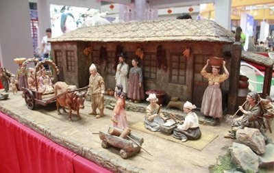 ​微雕术：雕刻作品栩栩如生的传统技艺