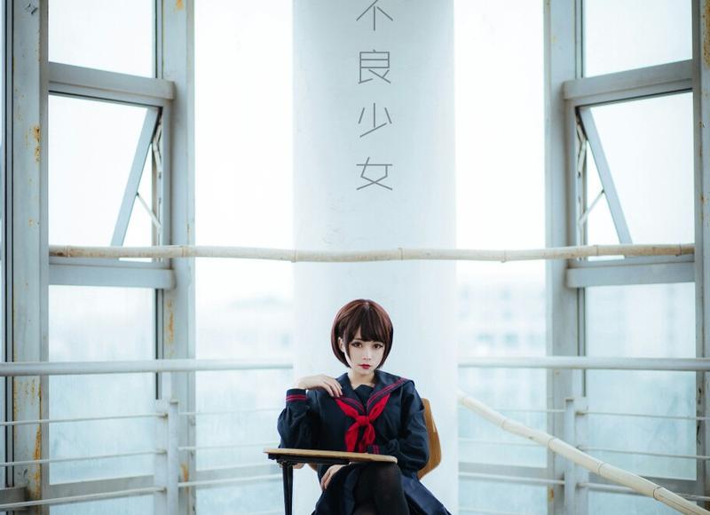 东航两飞机险相撞