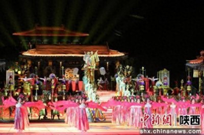 ​西安华清宫2024冰火《长恨歌》焕新上演