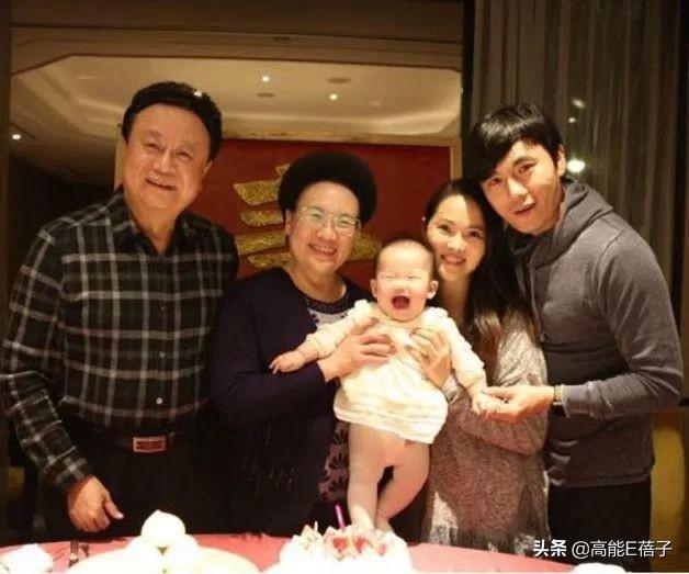 原来王祖蓝女儿长得最像她！哪个明星家庭是最强基因？