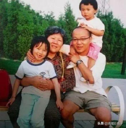 原来王祖蓝女儿长得最像她！哪个明星家庭是最强基因？